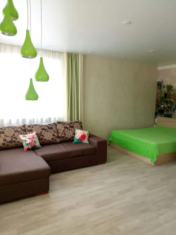 Апартаменты 40 м  с уютным балконом.