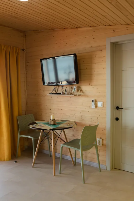 Коттедж Дом на берегу озера с банным чаном — Сокольники