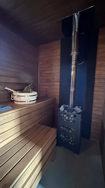 Дом с баней и банным чаном