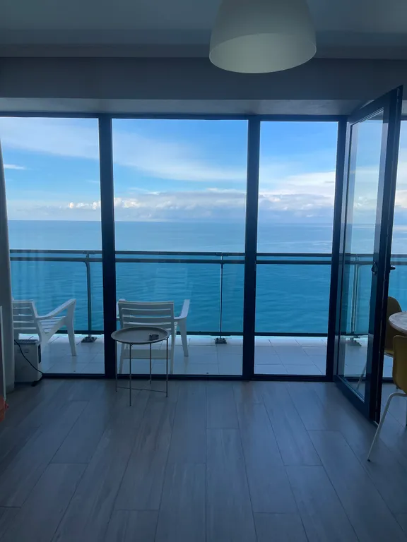 Апартамент с панорамным видом на море бич тауэр