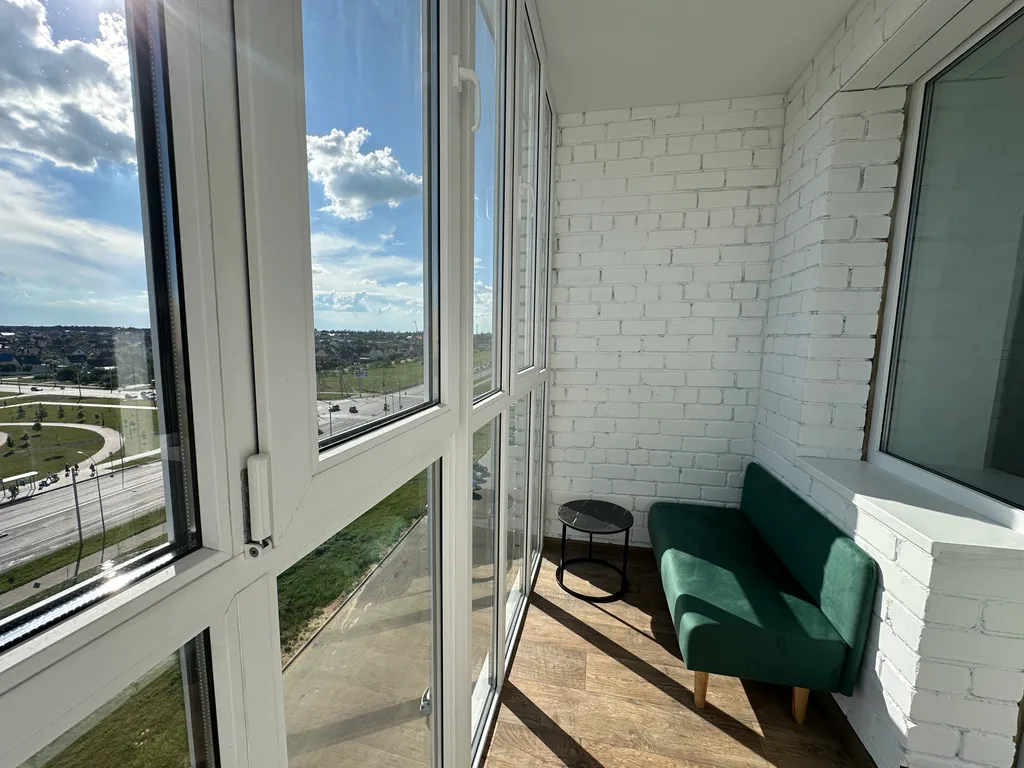 Шикарная квартира с панорамными окнами и видом на парк