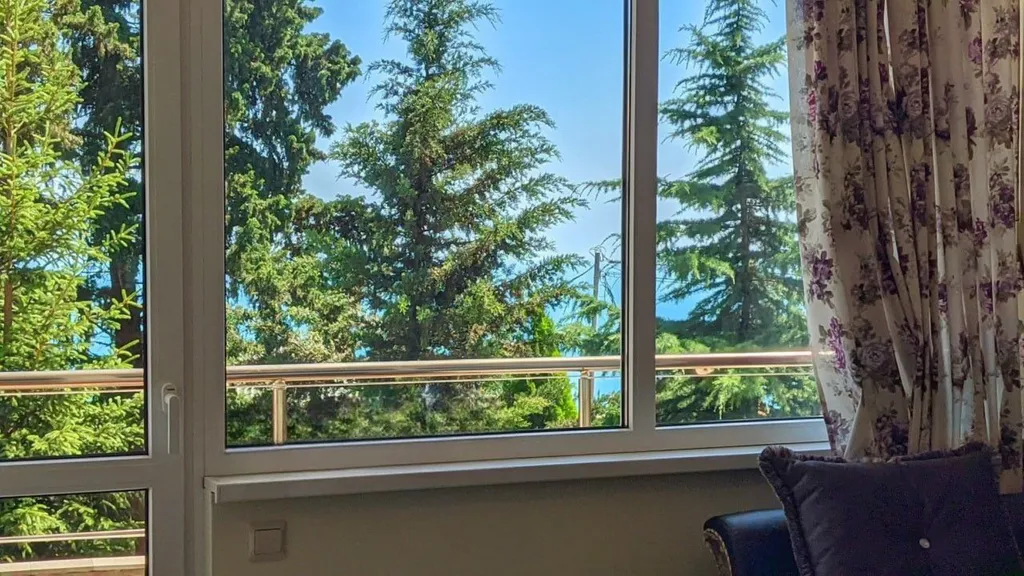 Студия с видом на море двух спальная кровать и 2 раскладных дивана 305