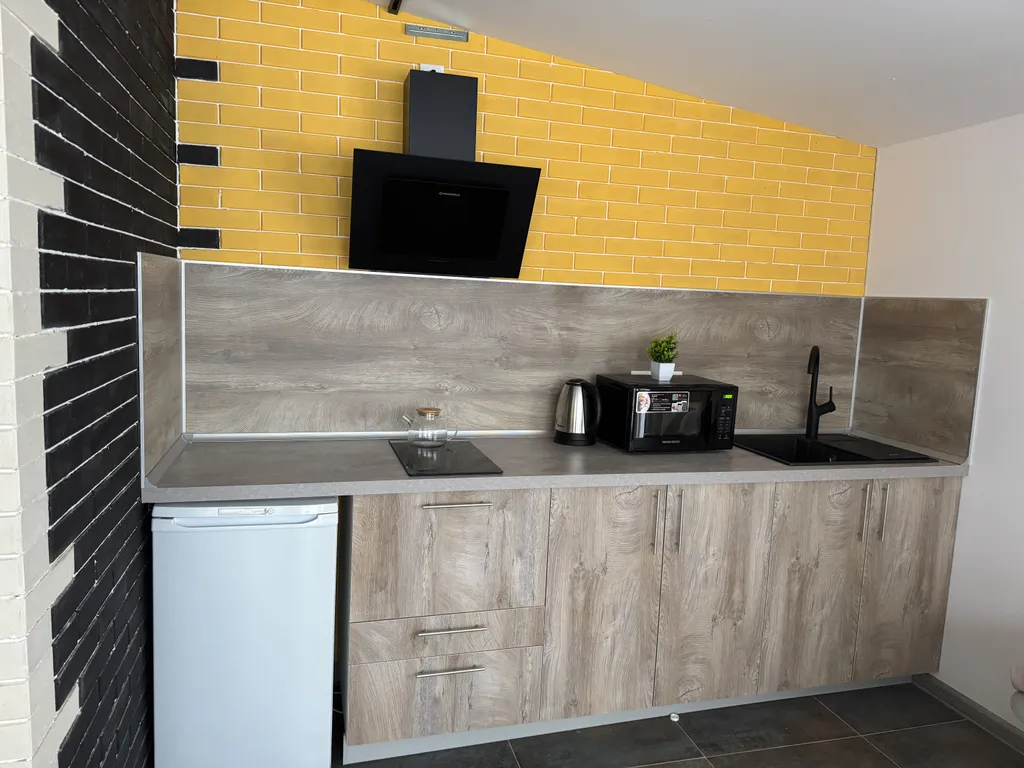 Квартира Комната с панорамными окнами с видом на горы — Шерегеш