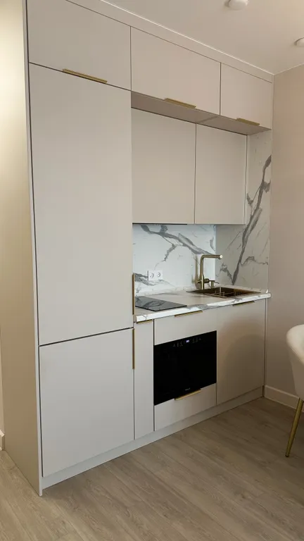 Шикарная, светлая, чистая студия в центре города с видом на Амур