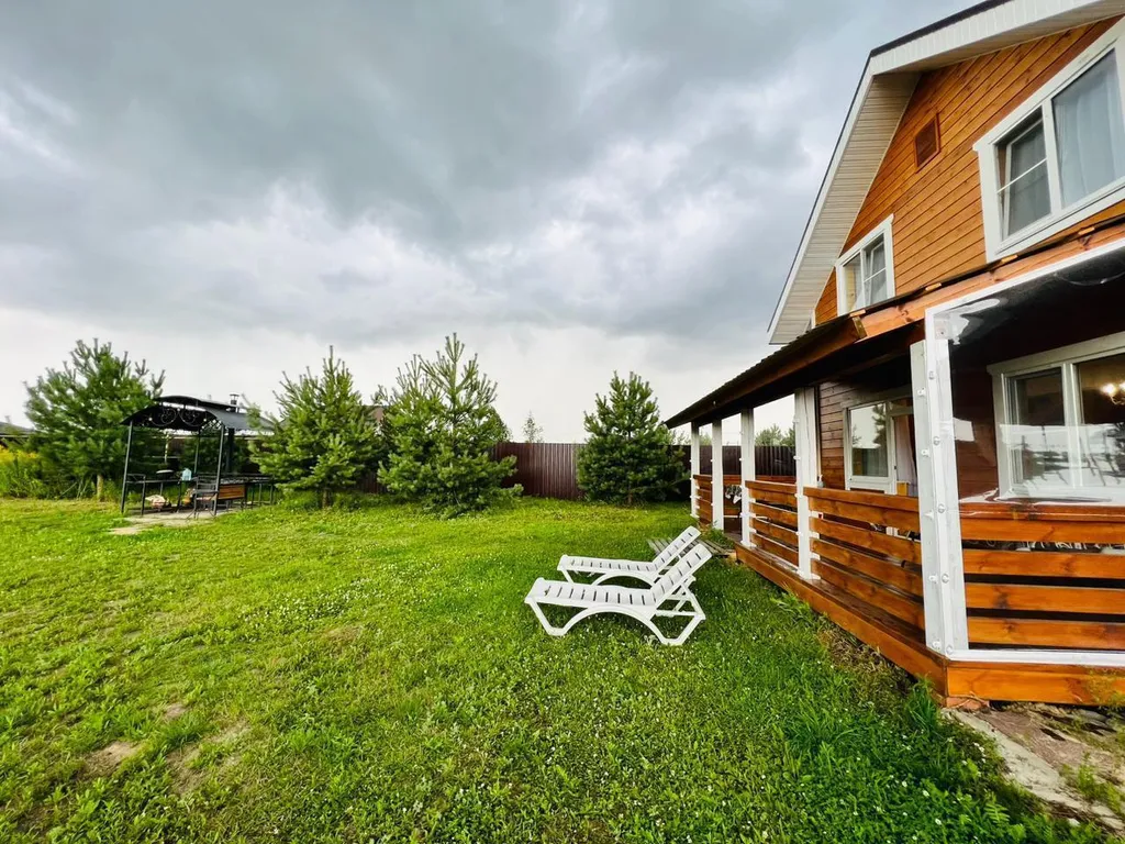 Дом рядом со спортивными базами