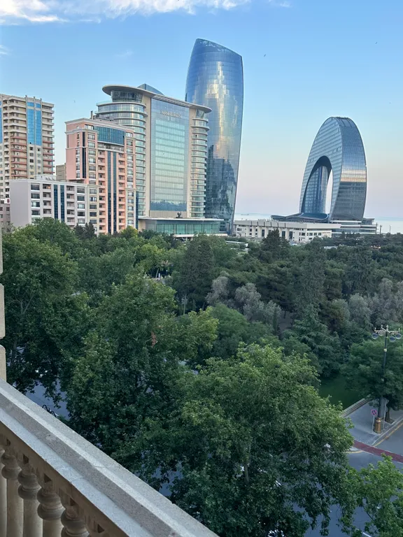 Апартаменты в центре с восхитительным видом на море