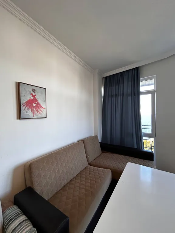 Двухкомнатная квартира с потрясающим видом на море