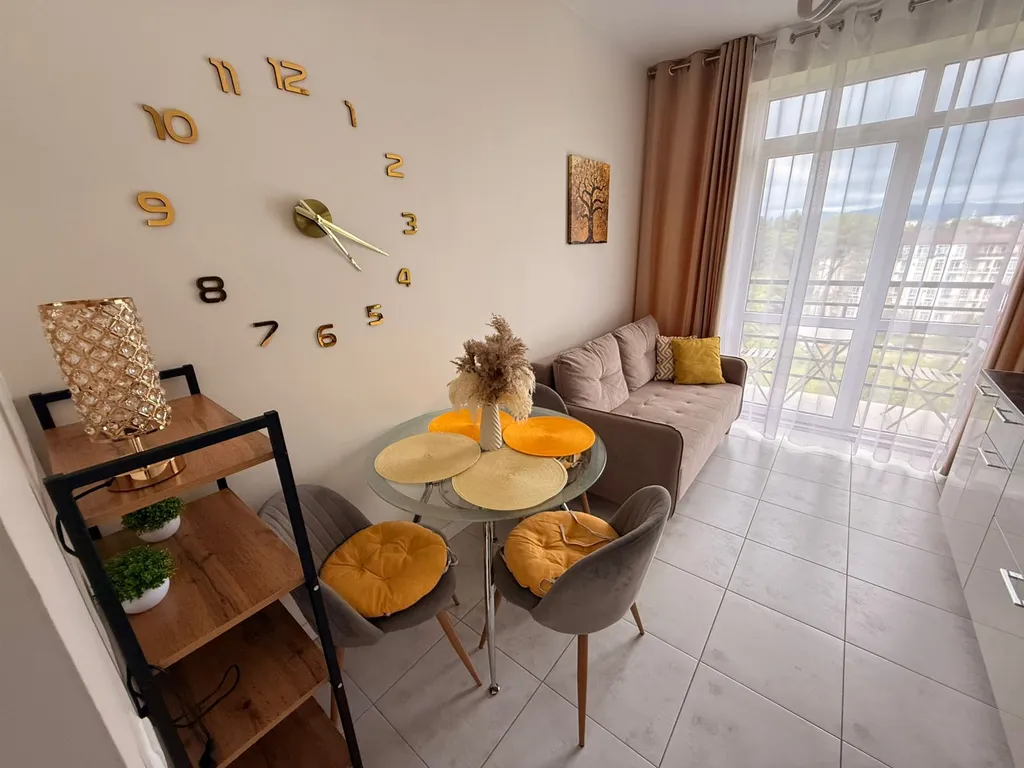 Квартира Апартаменты с видом на рощу в Морент — Сириус