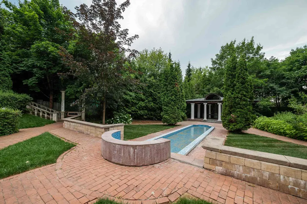 Атриум Николино