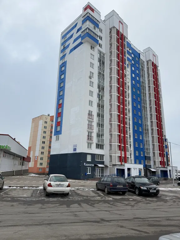 Уютная двухкомнатная квартира с дизайнерским ремонтом