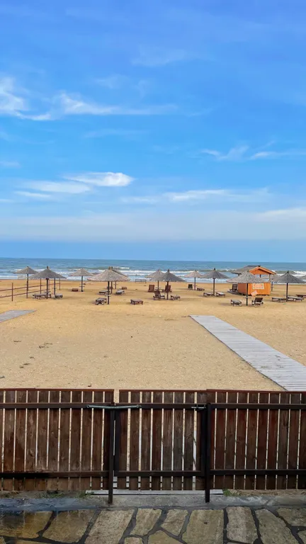 Котедж у моря