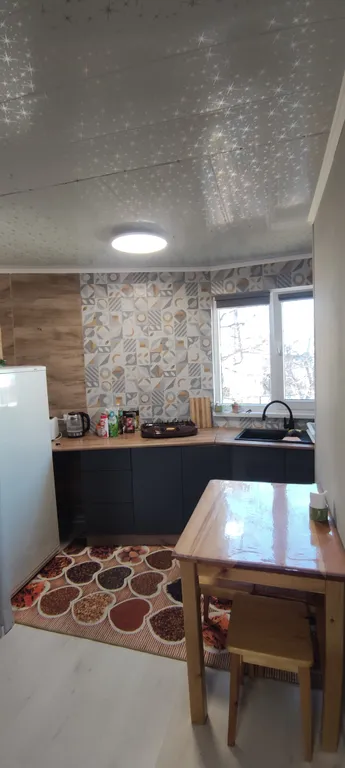 Уютный домик у моря со своим двором