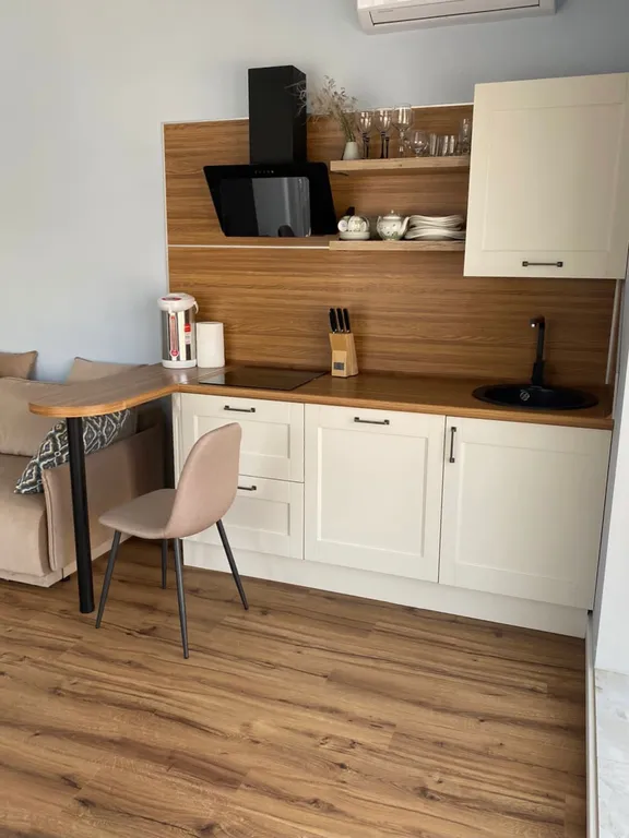 Коттедж с бассейном