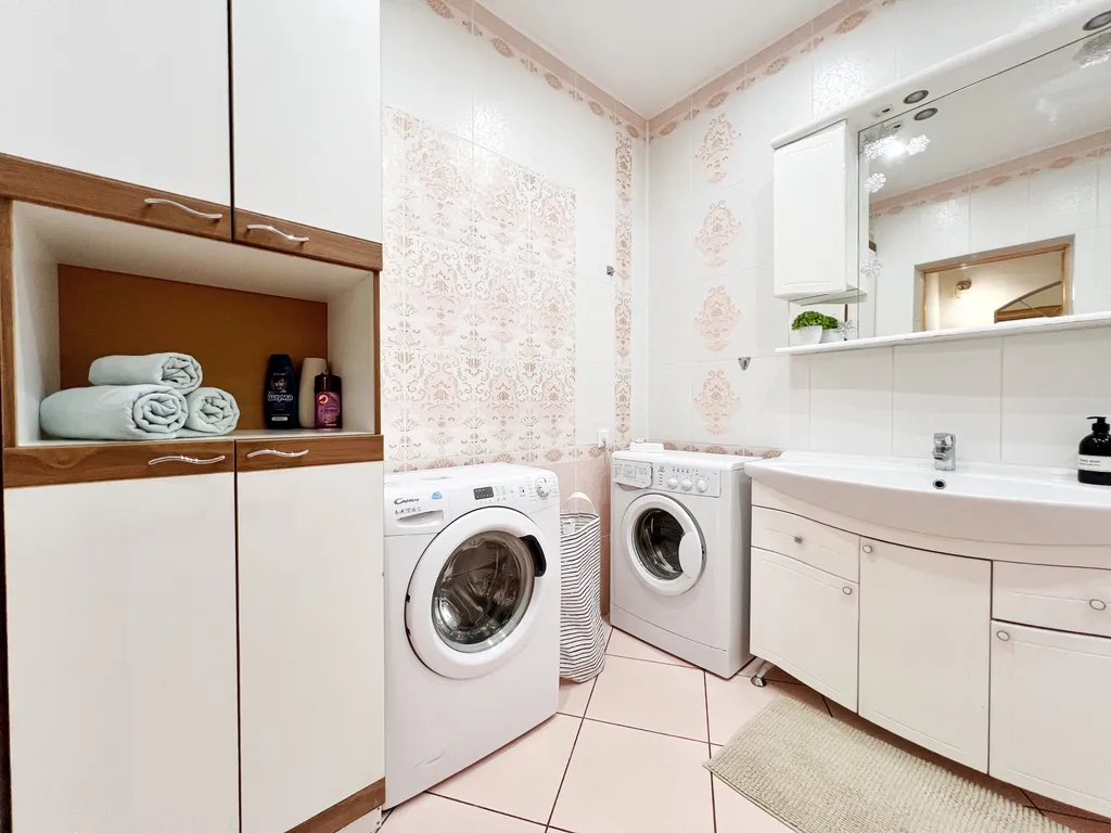 Светлая, чистая и просторная квартира