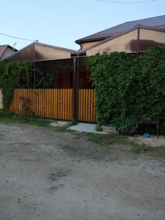 Уютный дом у моря