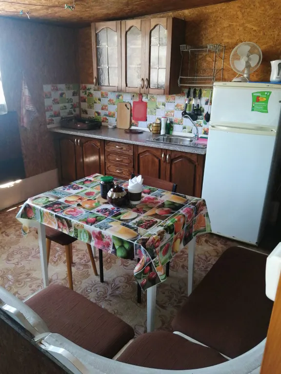 Уютный домик с террасой и видом на море, душ и туалет в помещении