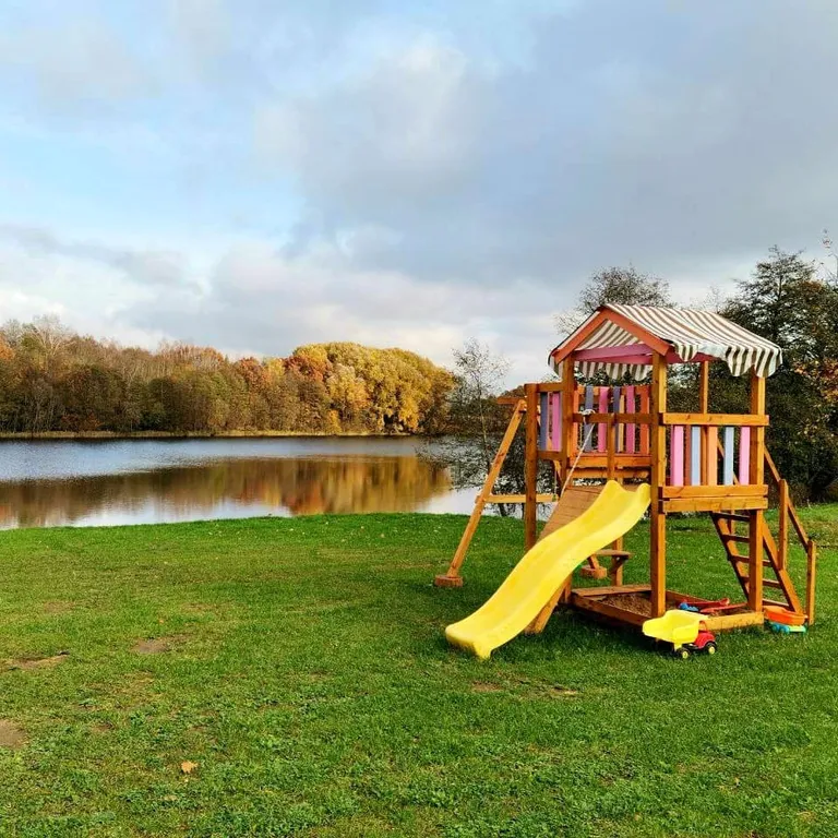 Питание включено! Агроусадьба на берегу озера
