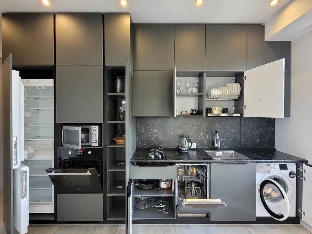 Квартира с панорамными окнами в 5 минутах до моря