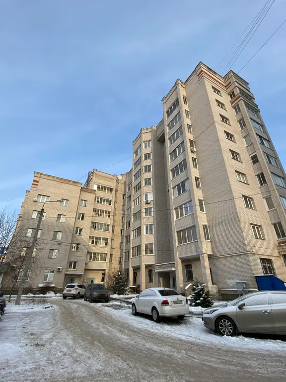 Русские узоры-большая семейная квартира в историческом центре города