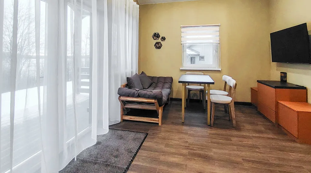 Дом с видом на озеро