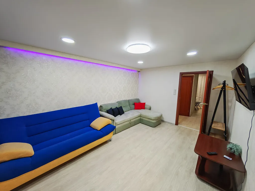 Трёхкомнатная квартира у Семёновского озера