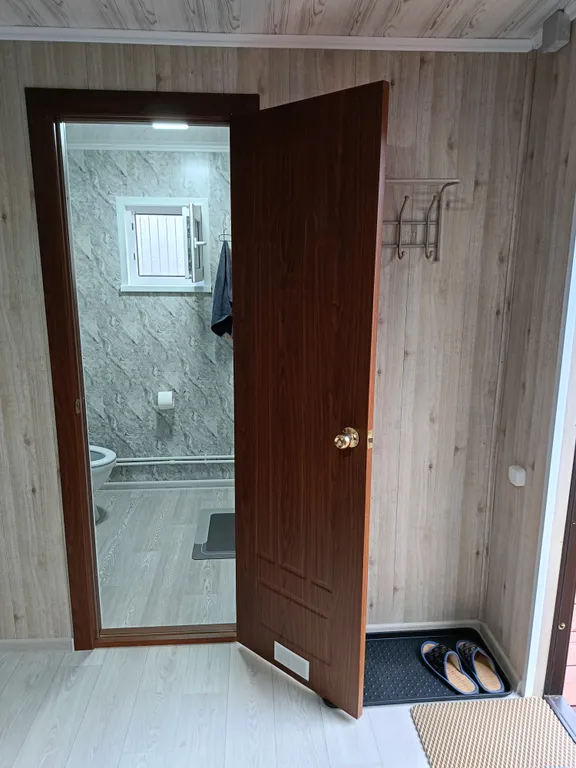 Уютный домик на берегу Камского моря