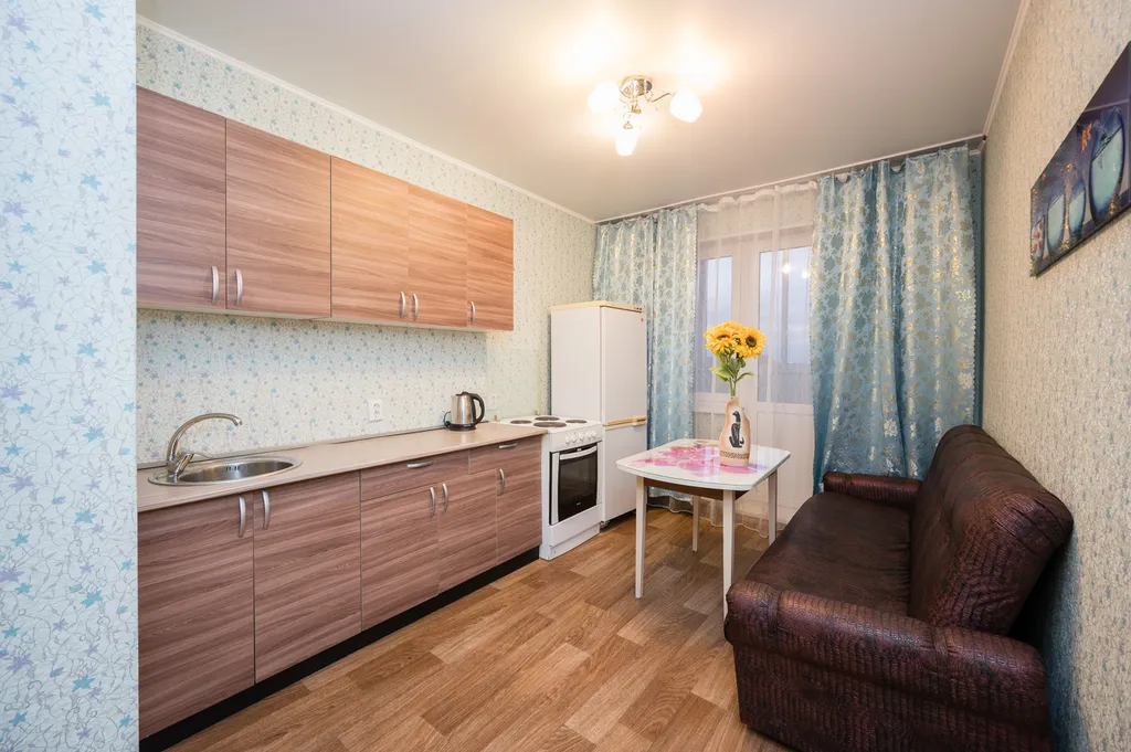 Апартаменты в центре Северо-западного района города около гостиницы Виктория