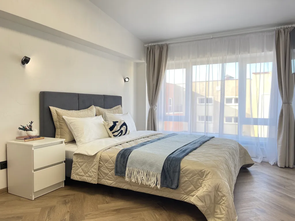 Квартира Евро-двухкомнатная квартира в паре минут от берега морской бухты — Севастополь