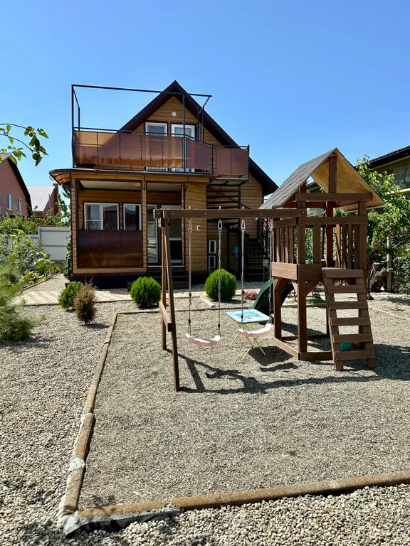 Коттедж Уютный гостевой дом в тихом месте — аренда посуточно в Голубицкая