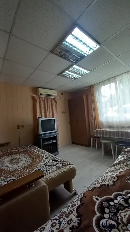 Уютный домик с местом для велосипеда