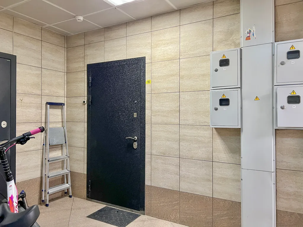 Уютная свежая квартира возле метро Коммунарка !