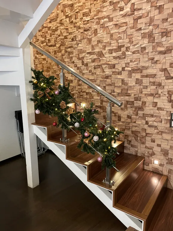 Семейный таунхаус с камином и сауной