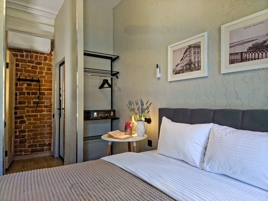 Изящная студия в бутик апарт-отеле Дом с гаргульями