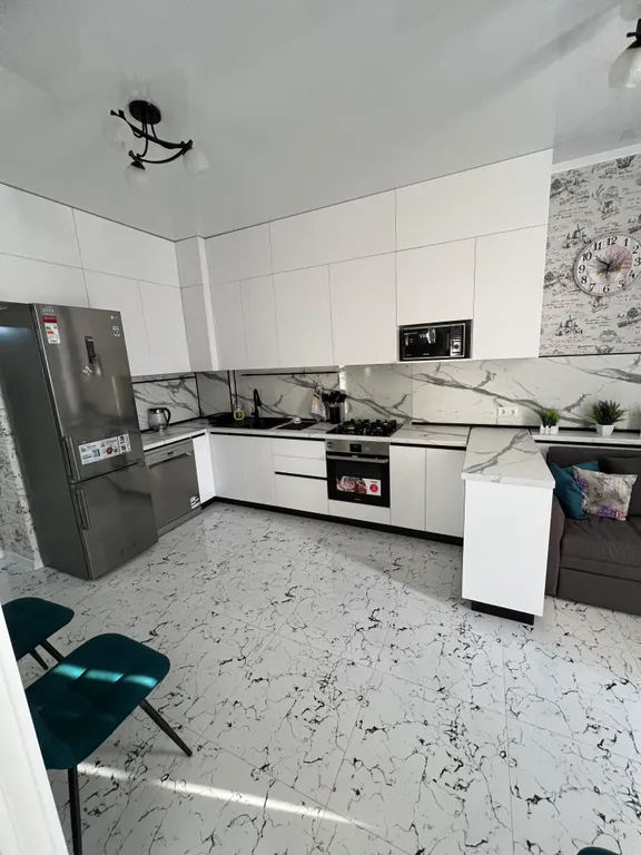 Квартира Квартира Уютная, новая в самом лучшем районе города, 5 мин до моря — Геленджик