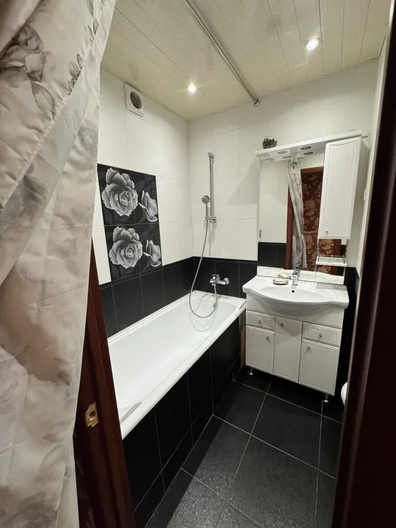 Уютная квартира с хорошим расположением