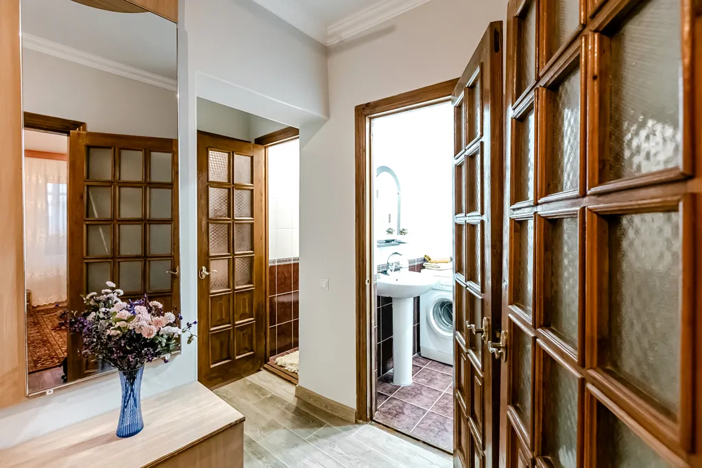 Двухкомнатная квартира на Орджоникидзе