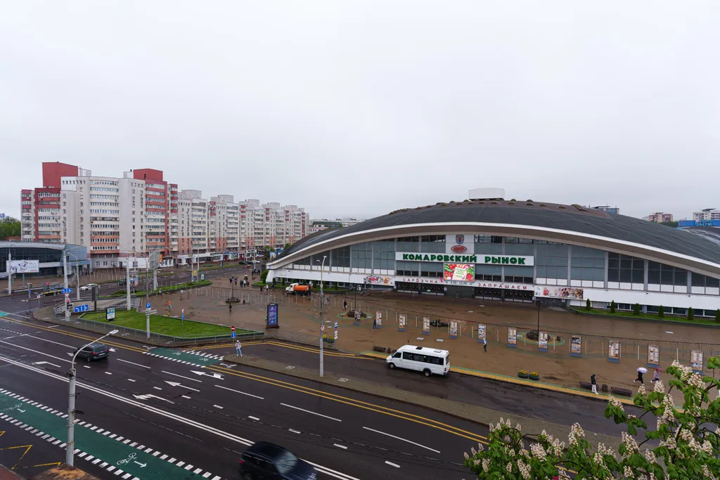 Квартира Апартаменты с видом на Комаровский рынок в центре города — Минск