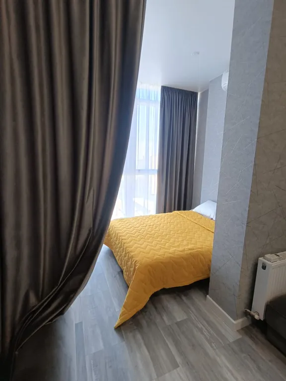 Новенькая студия с шикарным видом с панорамного окна на 20м этаже