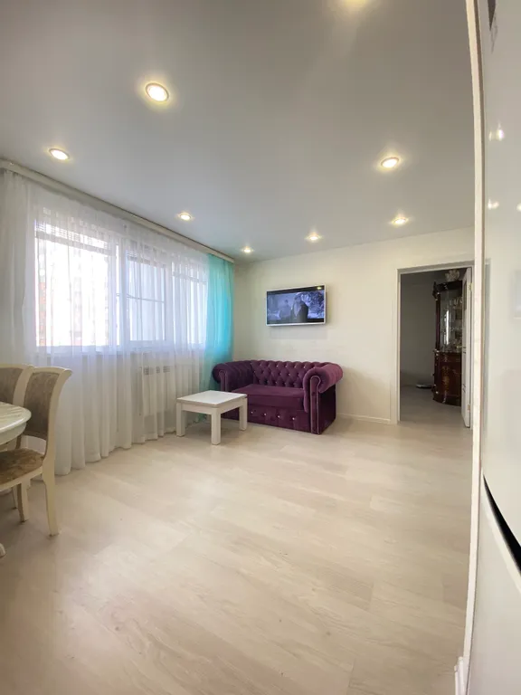 К вашим услугам, большая и светлая квартира в ЖК Летняя Резиденция