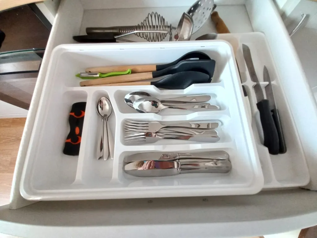 Квартира Квартира Уютная и вместительная Евро2 у СГУПСа — Новосибирск