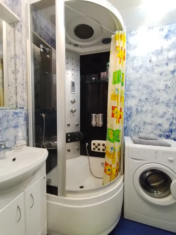 Квартира с шикарной кроватью