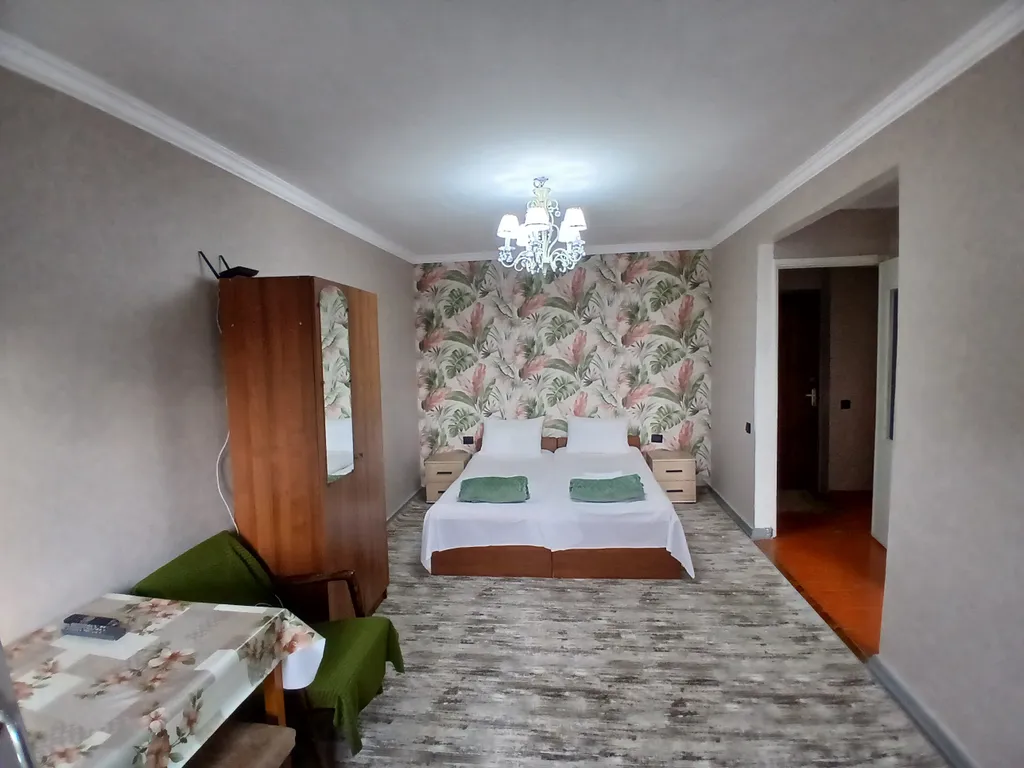 Квартира у моря — аренда посуточно в Пицунда