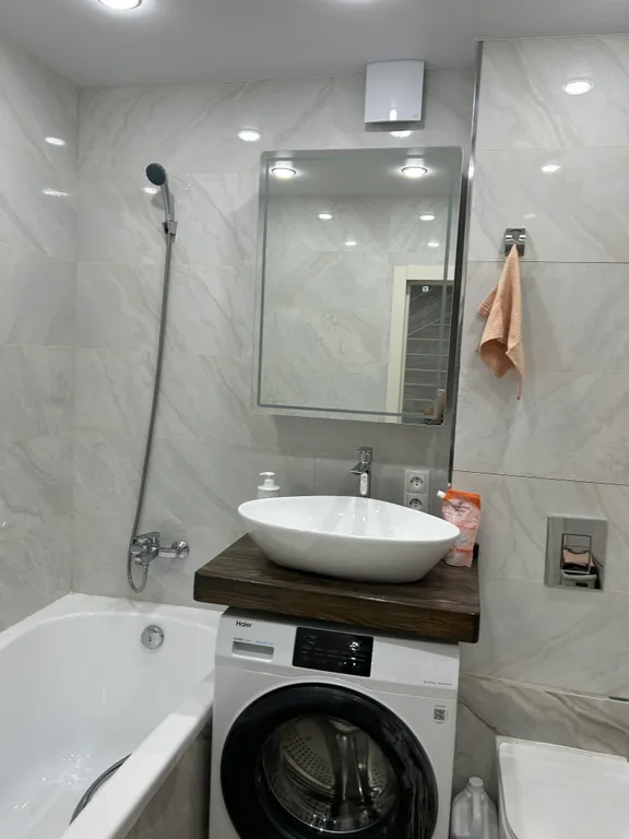 Уютная, трехкомнатная квартира с новым ремонтом