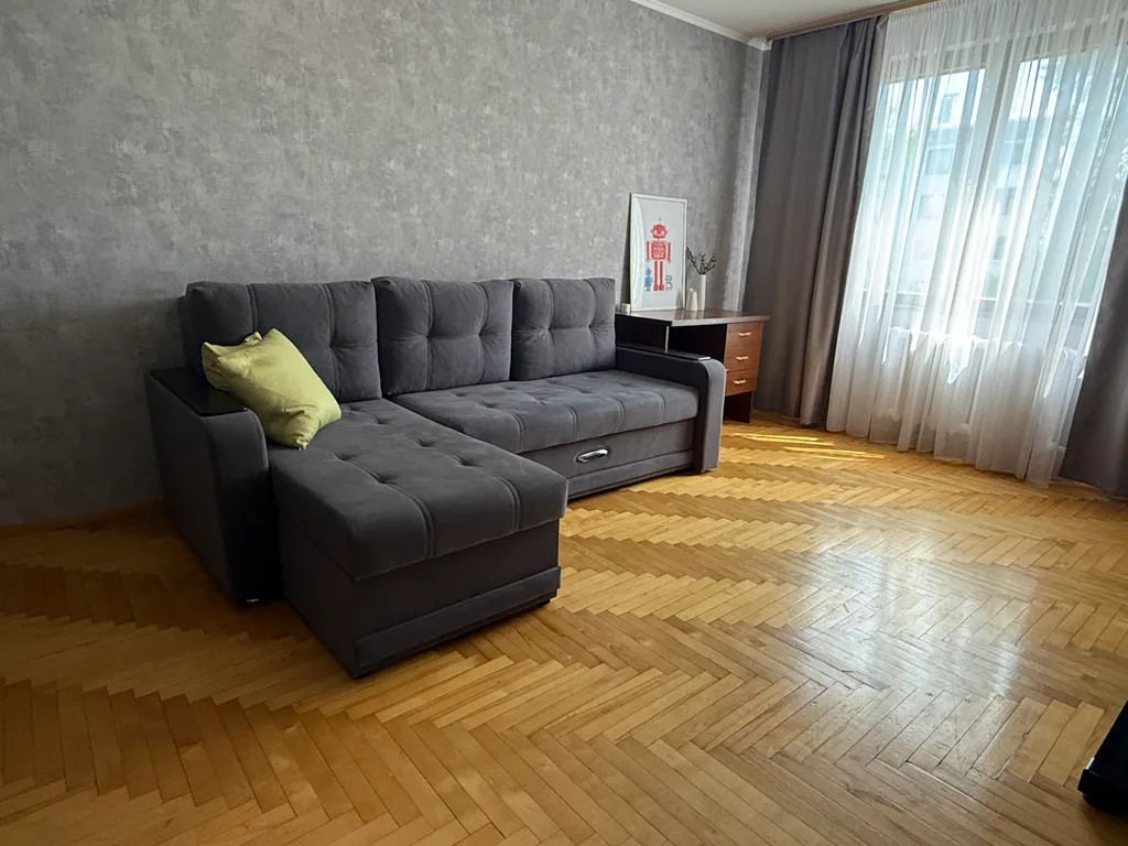 Просторная уютная трёхкомнатная квартира