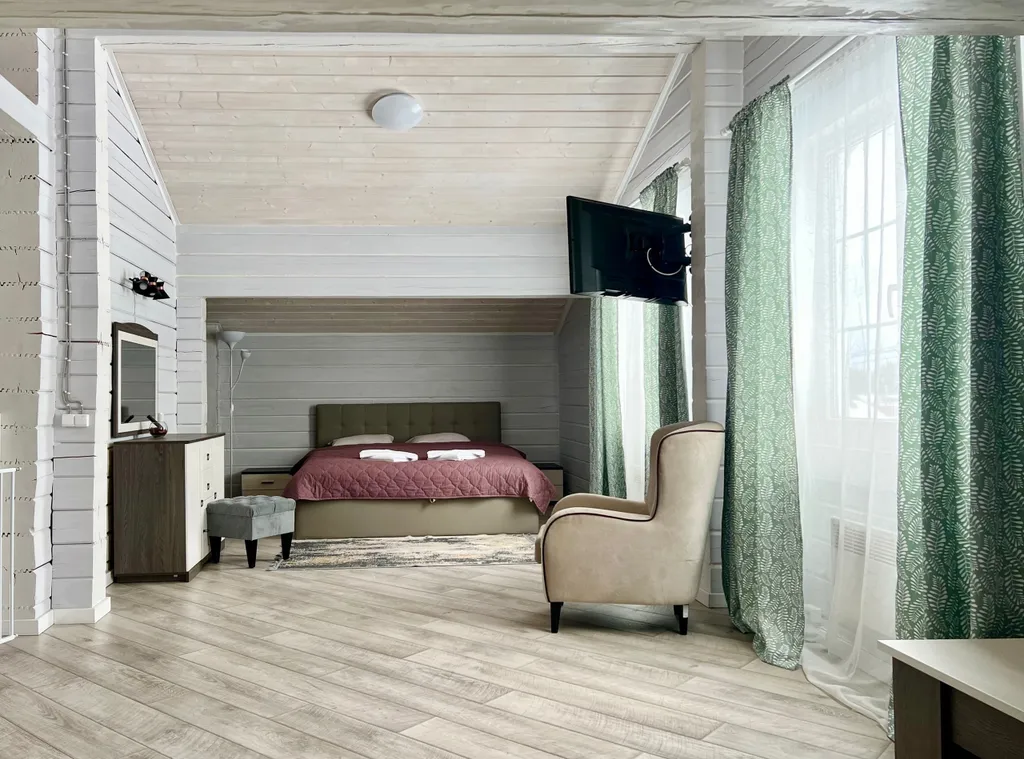 Большой коттедж N1 с сауной и камином