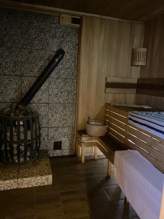 Коттедж Загородный дом на берегу реки — Матросово