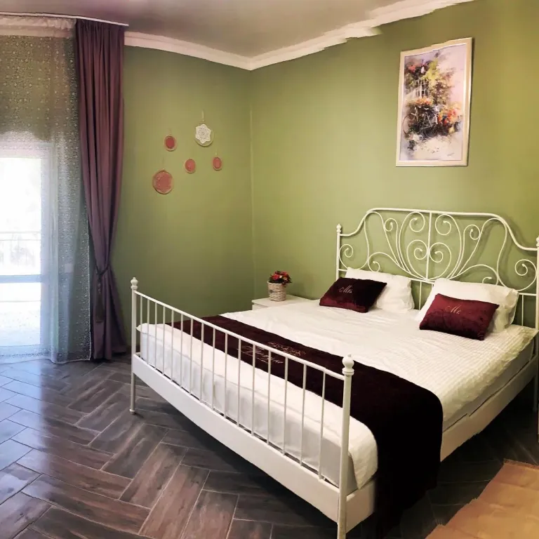 Квартира Комната — Бжид