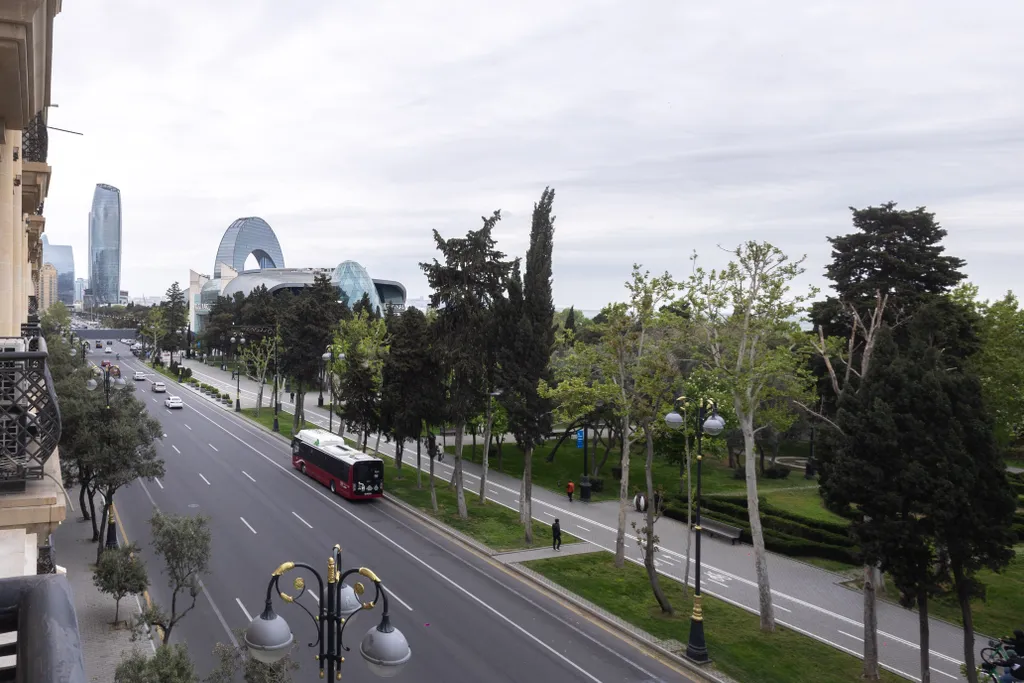 Апартаменты с видом на море около метро Сахиль