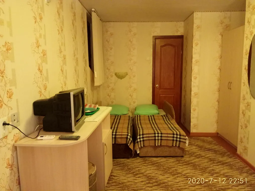 Просторная комната с кондиционером в частном доме