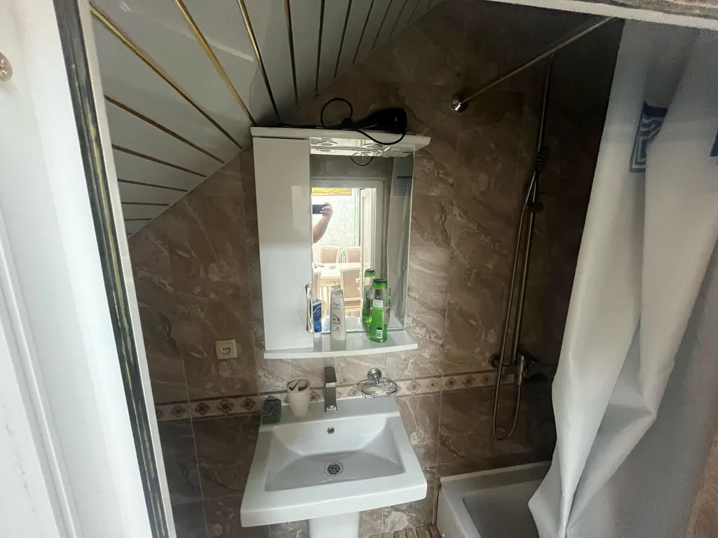 Коттедж Уютный дом в центре города со всеми удобствами, 7 минут от моря — Дербент